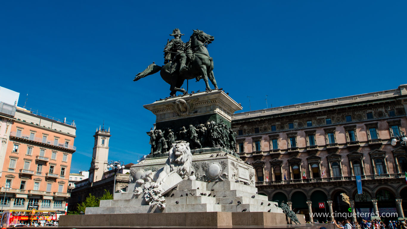 Vittorio Emanuele II Statue - Milan